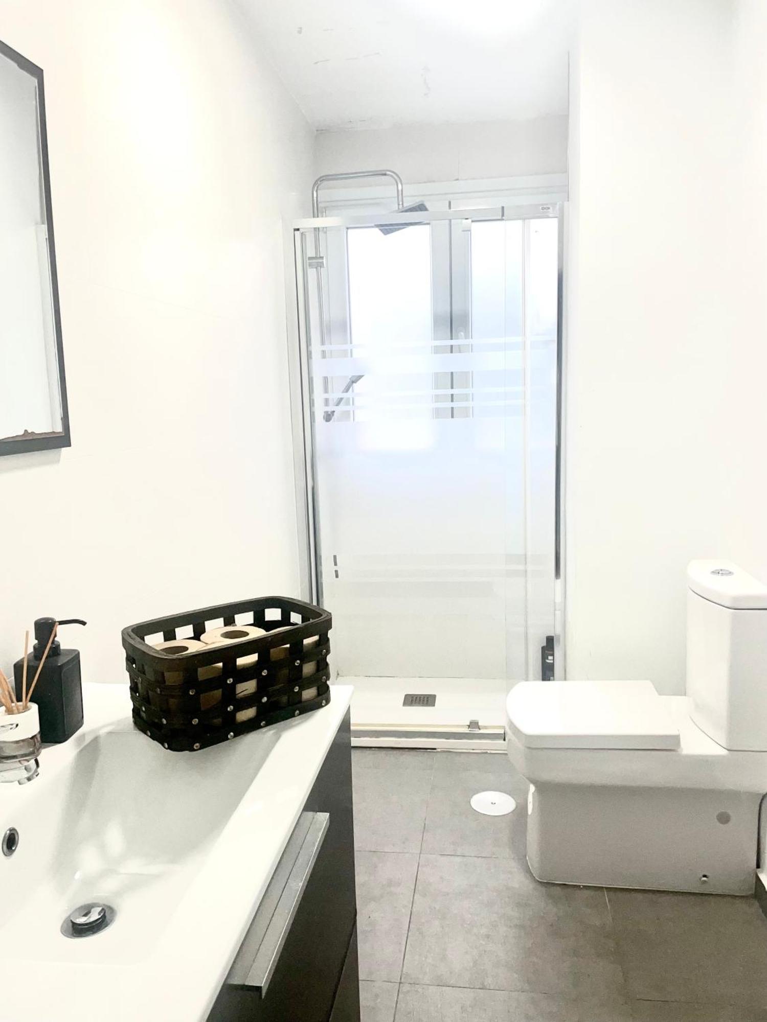 Piso Acogedor Y Tranquilo - Junto A Ifema Y Aerop. Apartamento Madrid